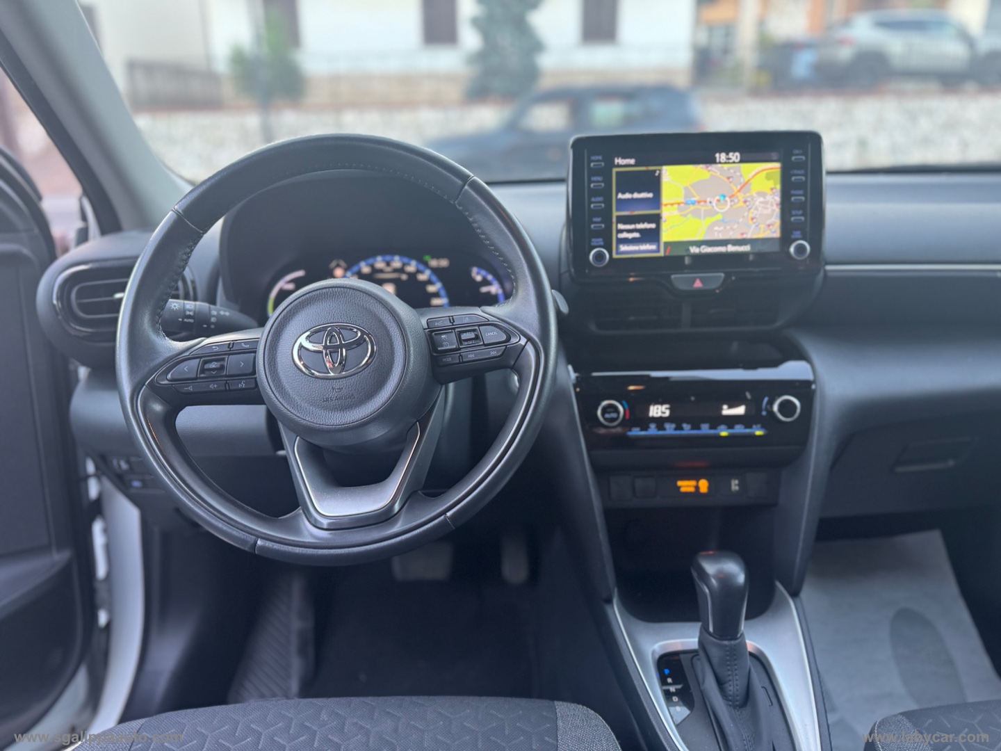 Yaris Cross 1.5 Hybrid 5p. E-CVT Busin. - immagine 8
