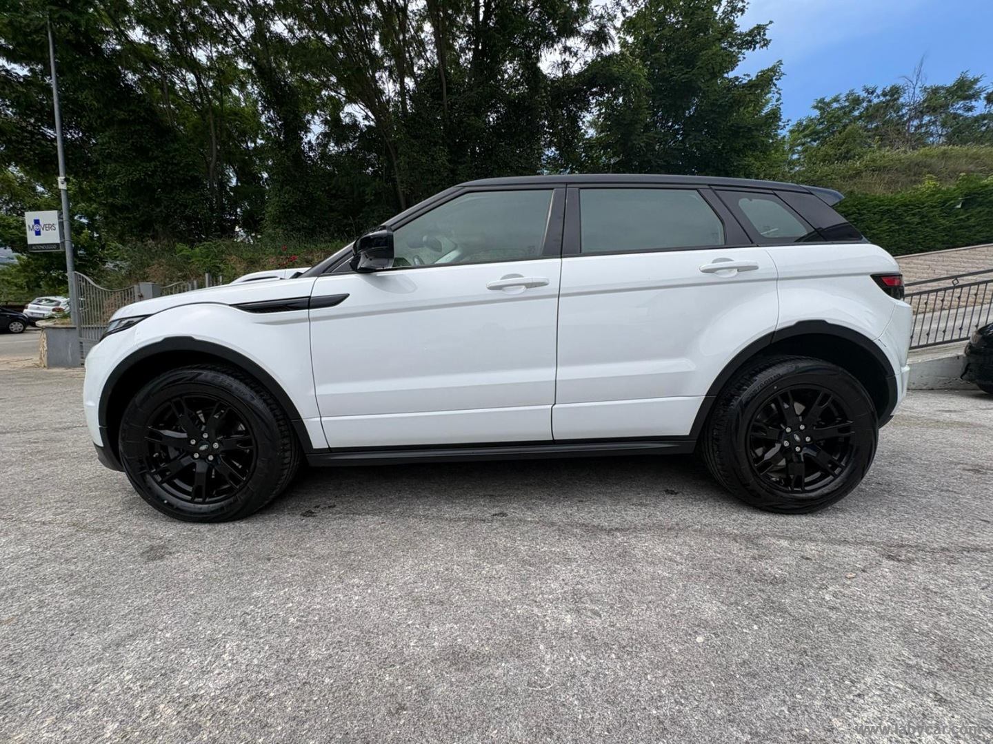 RR Evoque 2.0 TD4 180CV 5p. SE Dynamic MOTORE NUOVO CON GARANZIA 12 MESI - immagine 8