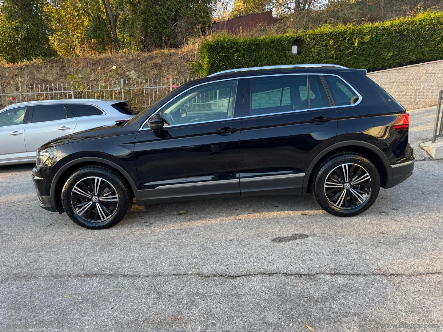 Volkswagen Tiguan 2.0 TDI DSG Advanced BMT - Immagine 8