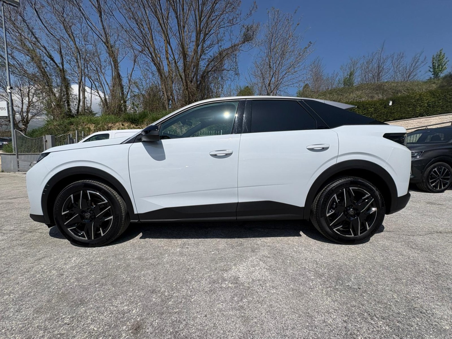 3008 Hybrid 136 e-DCS6 Allure - immagine 8