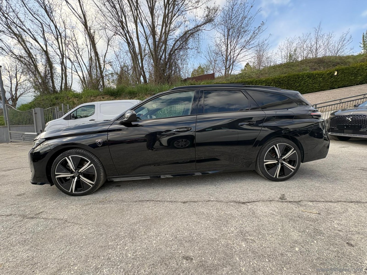 308 Hybrid 225 e-EAT8 SW GT - immagine 8