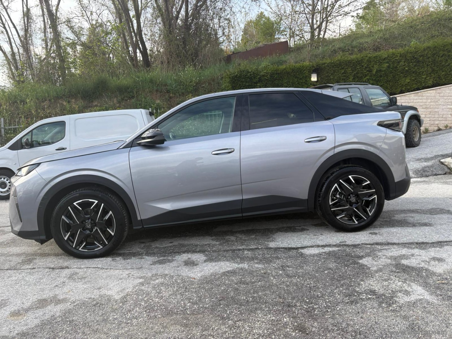 3008 Hybrid 136 e-DCS6 Allure - immagine 8