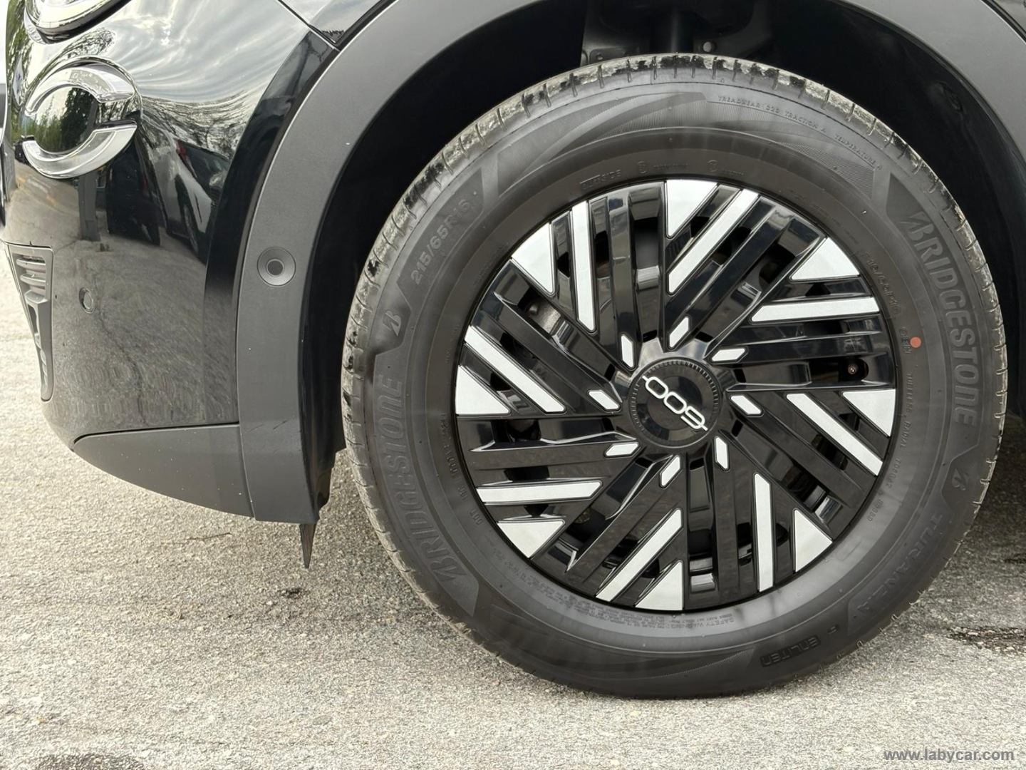 600 Hybrid MHEV - immagine 8
