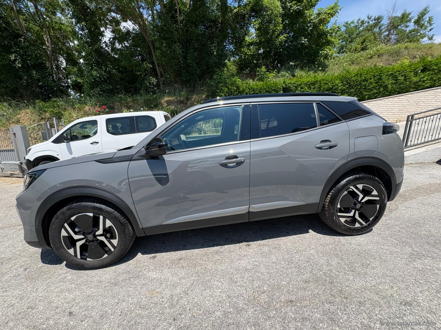 Peugeot 2008 PureTech 100 S&S Allure - Immagine 8