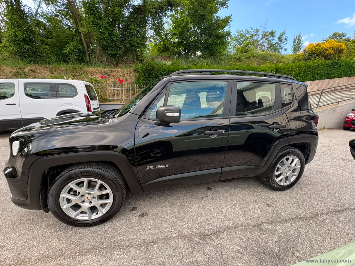 Renegade 1.5 T4 MHEV Altitude - immagine 8