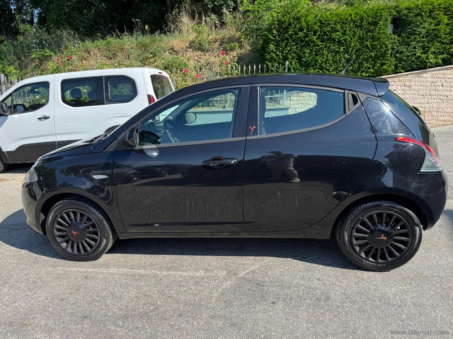 Lancia Ypsilon 1.3 MJT 95 CV 5p. S&S Elefantino - Immagine 8