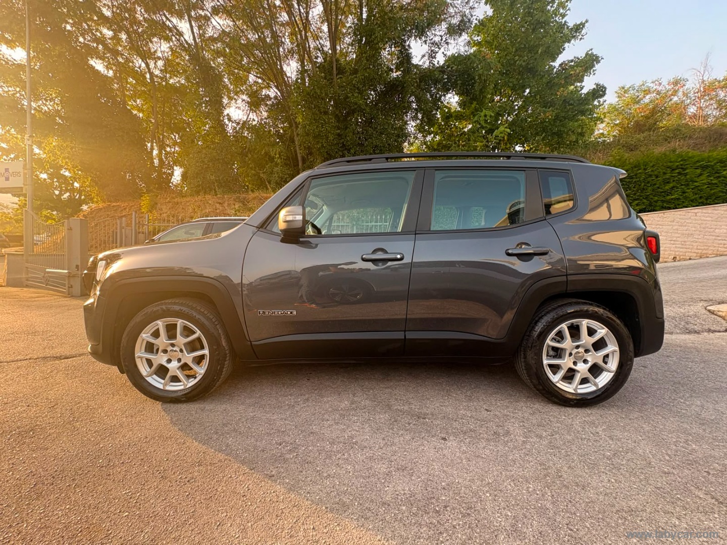 Jeep Renegade 1.6 Mjt 130CV Limited - Immagine 8