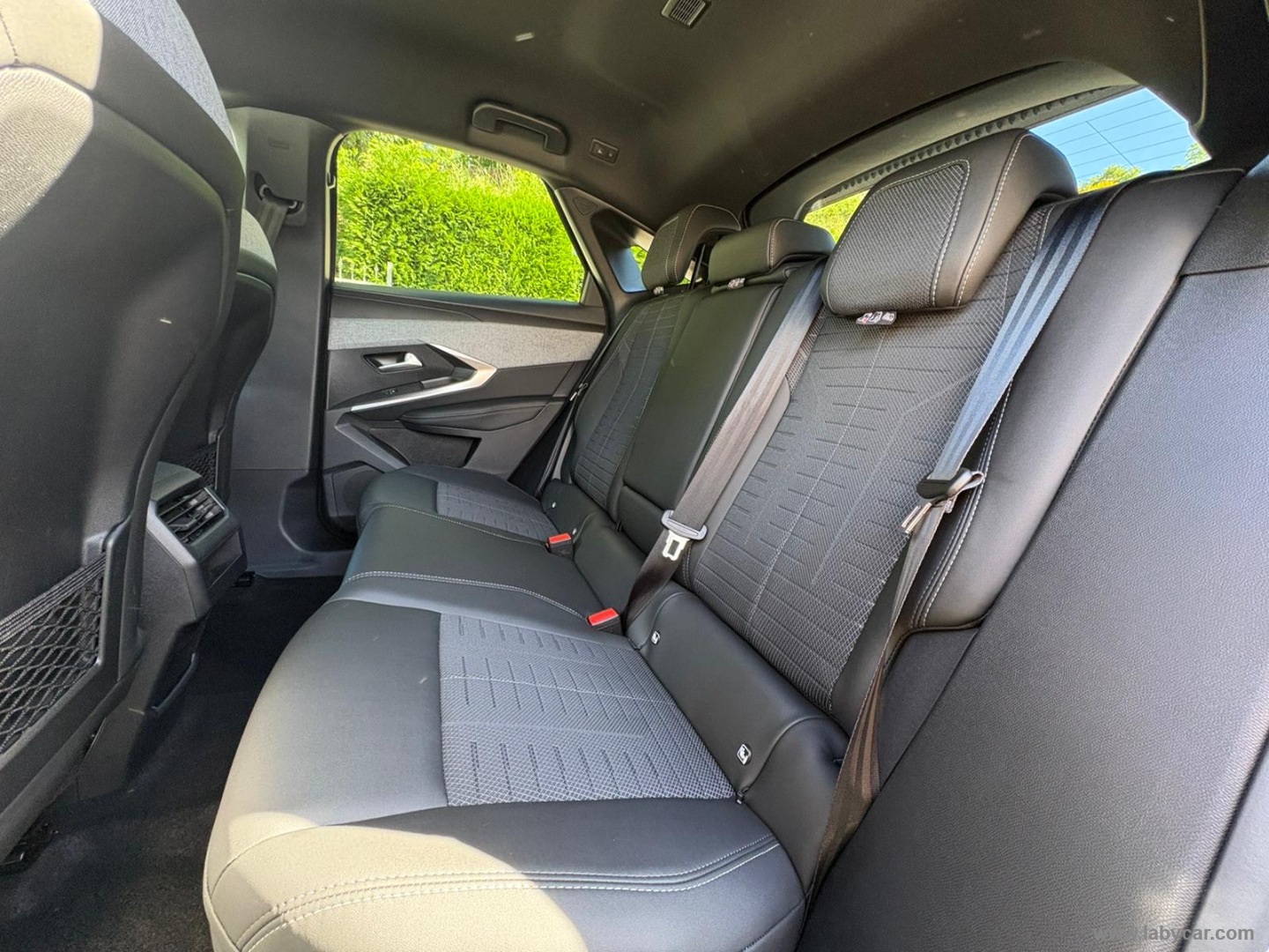 3008 Hybrid 145 e-DCS6 GT - immagine 8