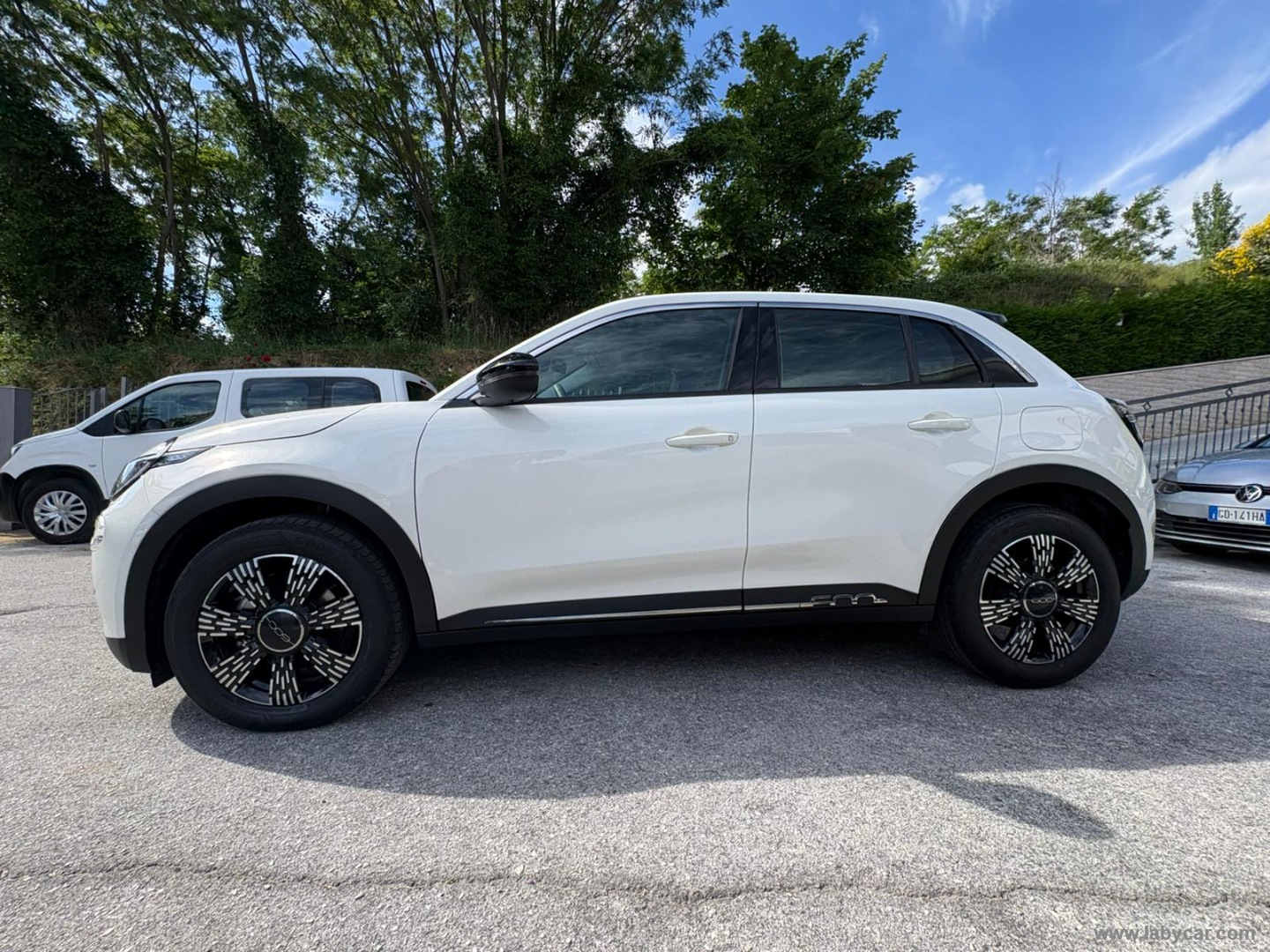 600 Hybrid 145 CV DCT MHEV Icon - immagine 8