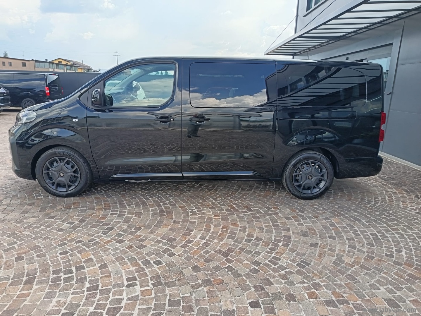 Fiat Ulysse 2.2 Multijet 180 CV S&S AT8 L3 - Immagine 8