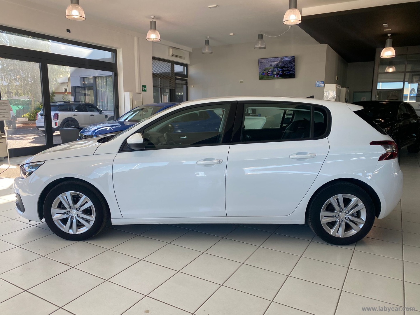 Peugeot 308 BlueHDi 100 S&S Active - Immagine 8