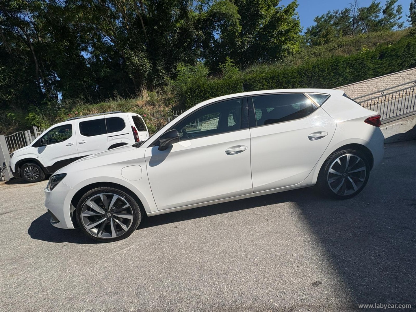 SEAT Leon 1.4 e-HYBRID 204 CV DSG FR - Immagine 8
