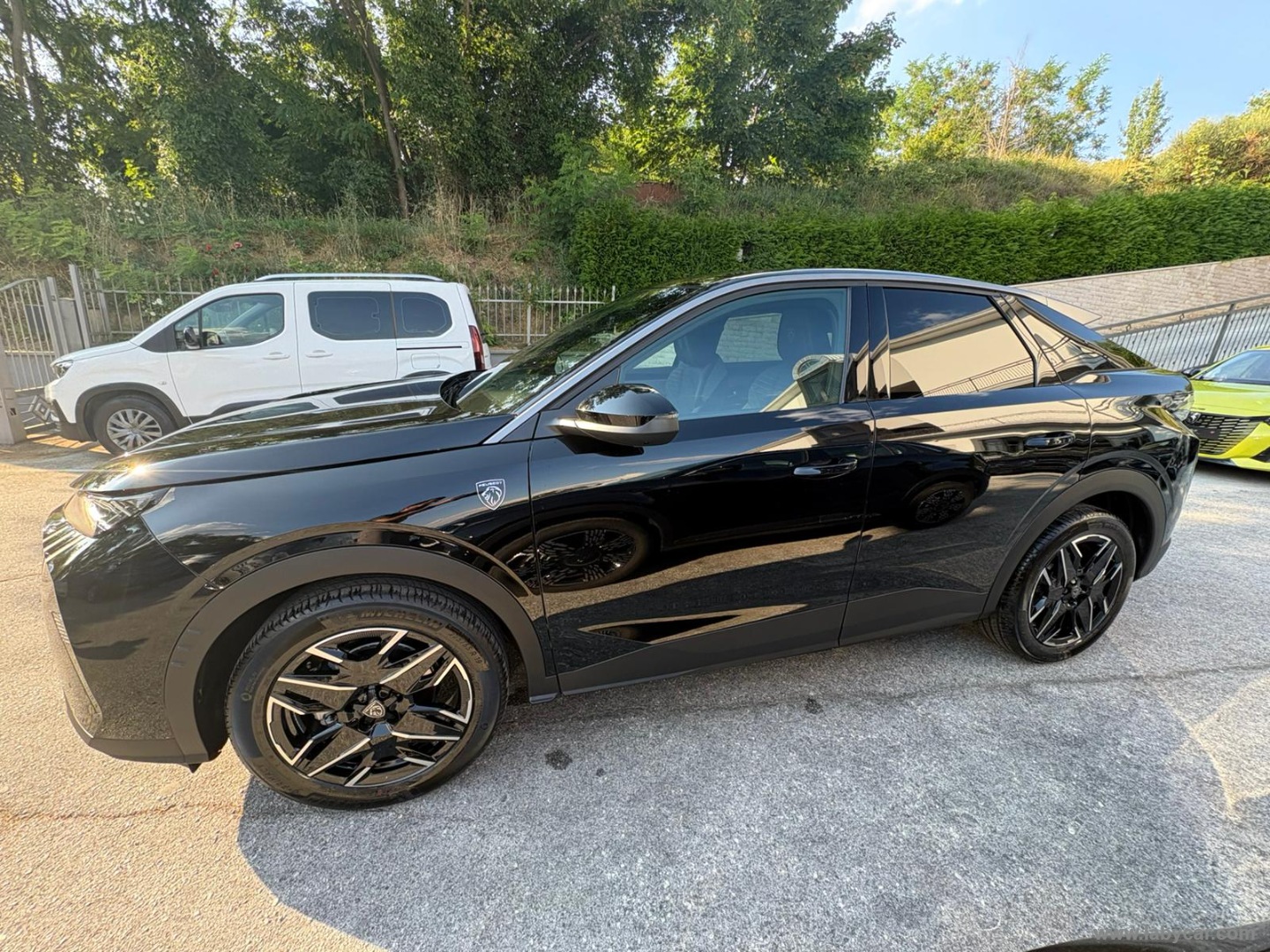 Peugeot 3008 Hybrid 145 e-DCS6 GT - Immagine 8