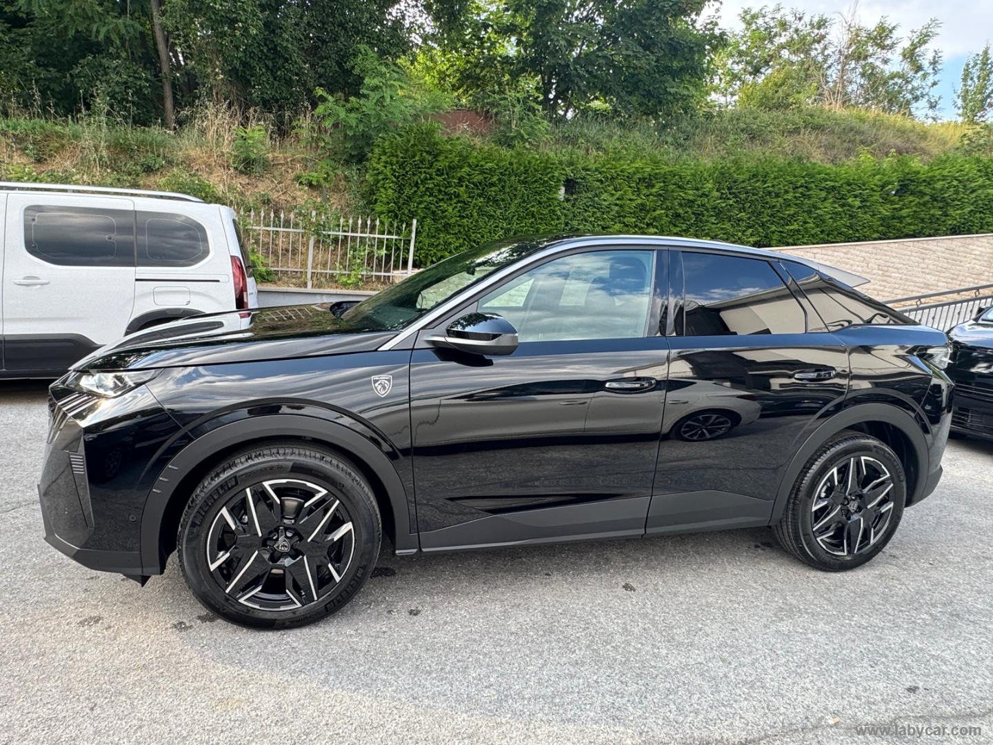 Peugeot 3008 Hybrid 145 e-DCS6 GT - Immagine 8