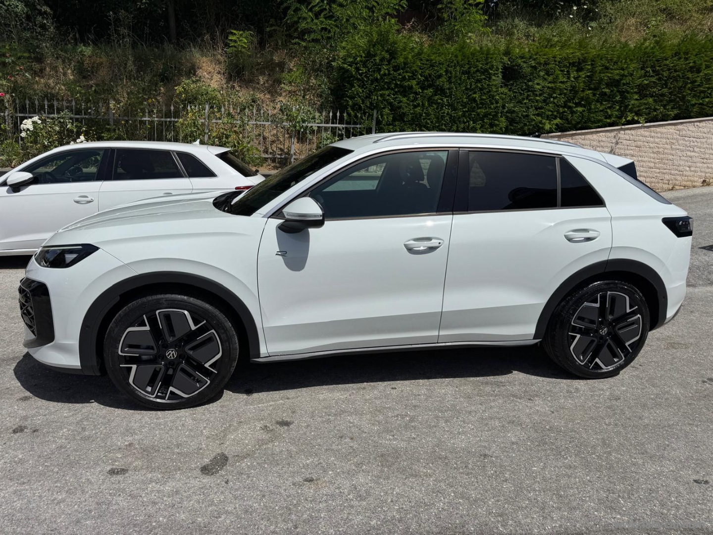 Volkswagen T-Roc 1.5 eTSI ACT 150 CV DSG R-Line - Immagine 8