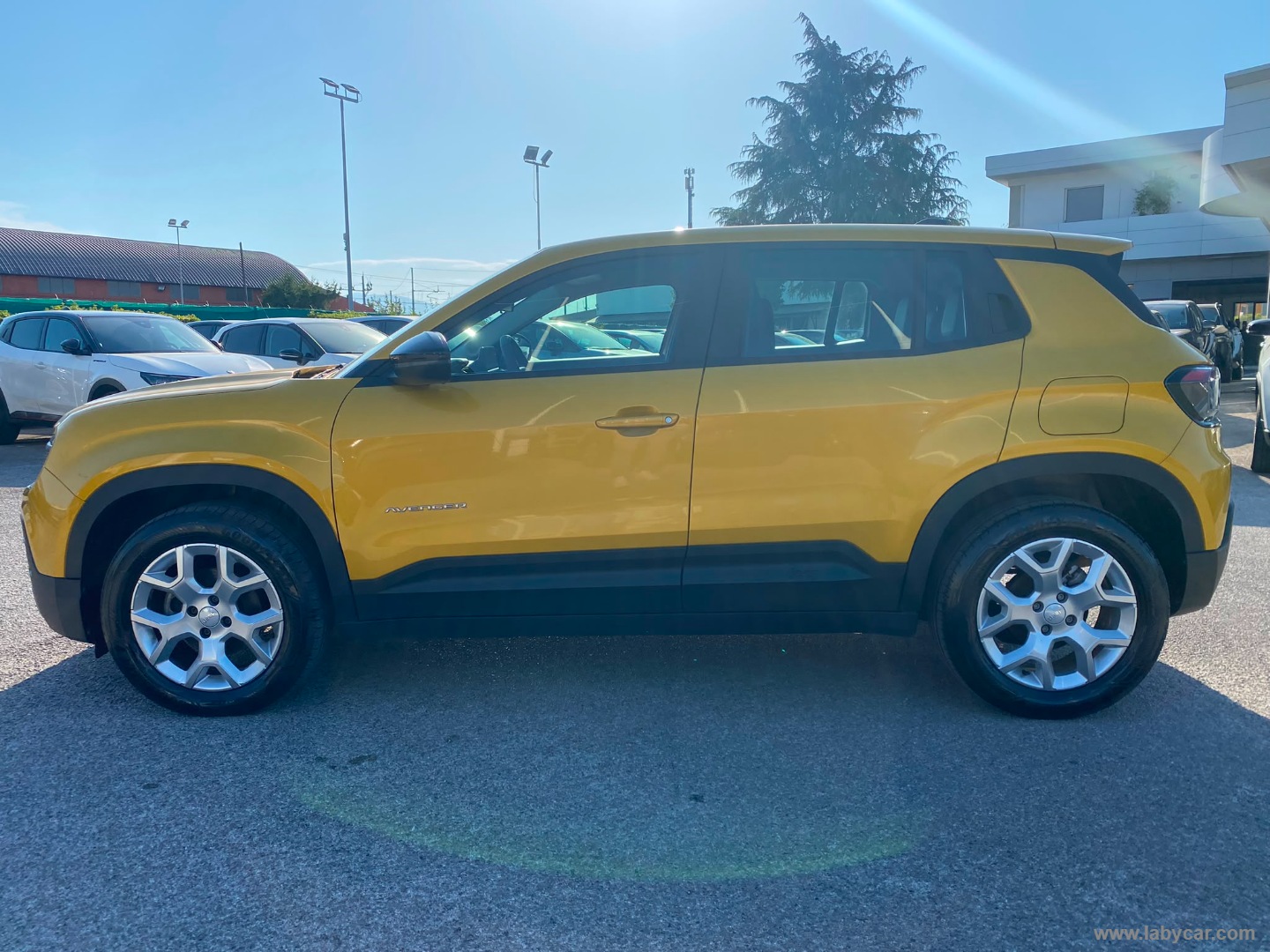 Jeep Avenger 1.2 Turbo Altitude - Immagine 8