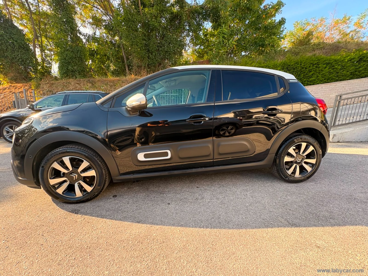 Citroën C3 PureTech 110 S&S Shine - Immagine 8