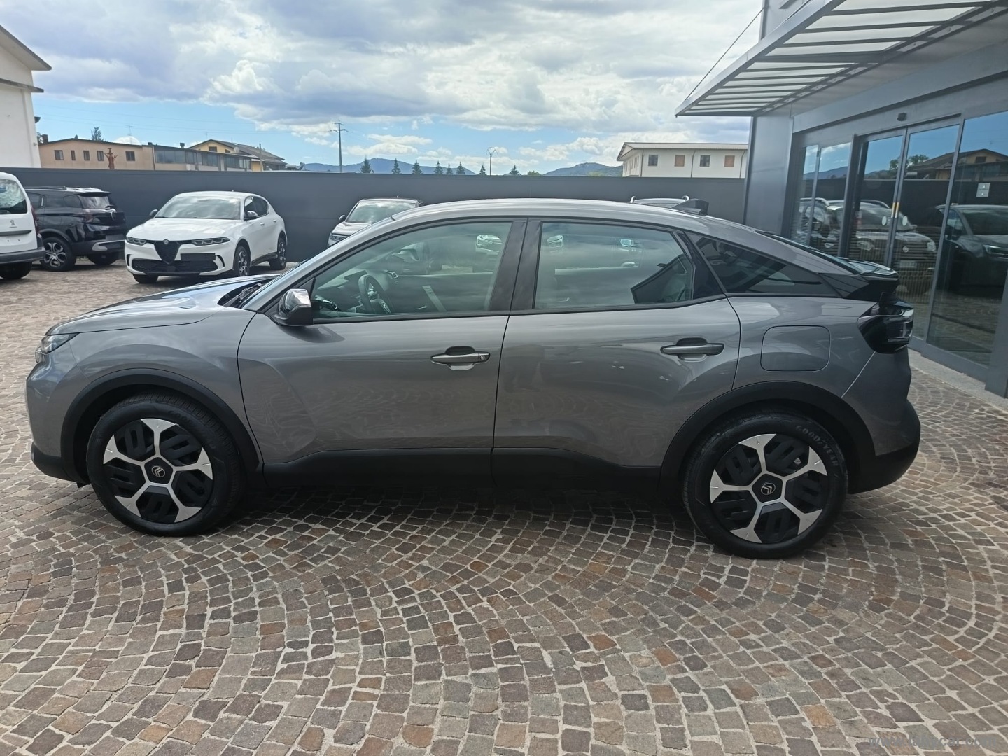 Citroën C4 Hybrid 145 e-DCS6 Plus - Immagine 8