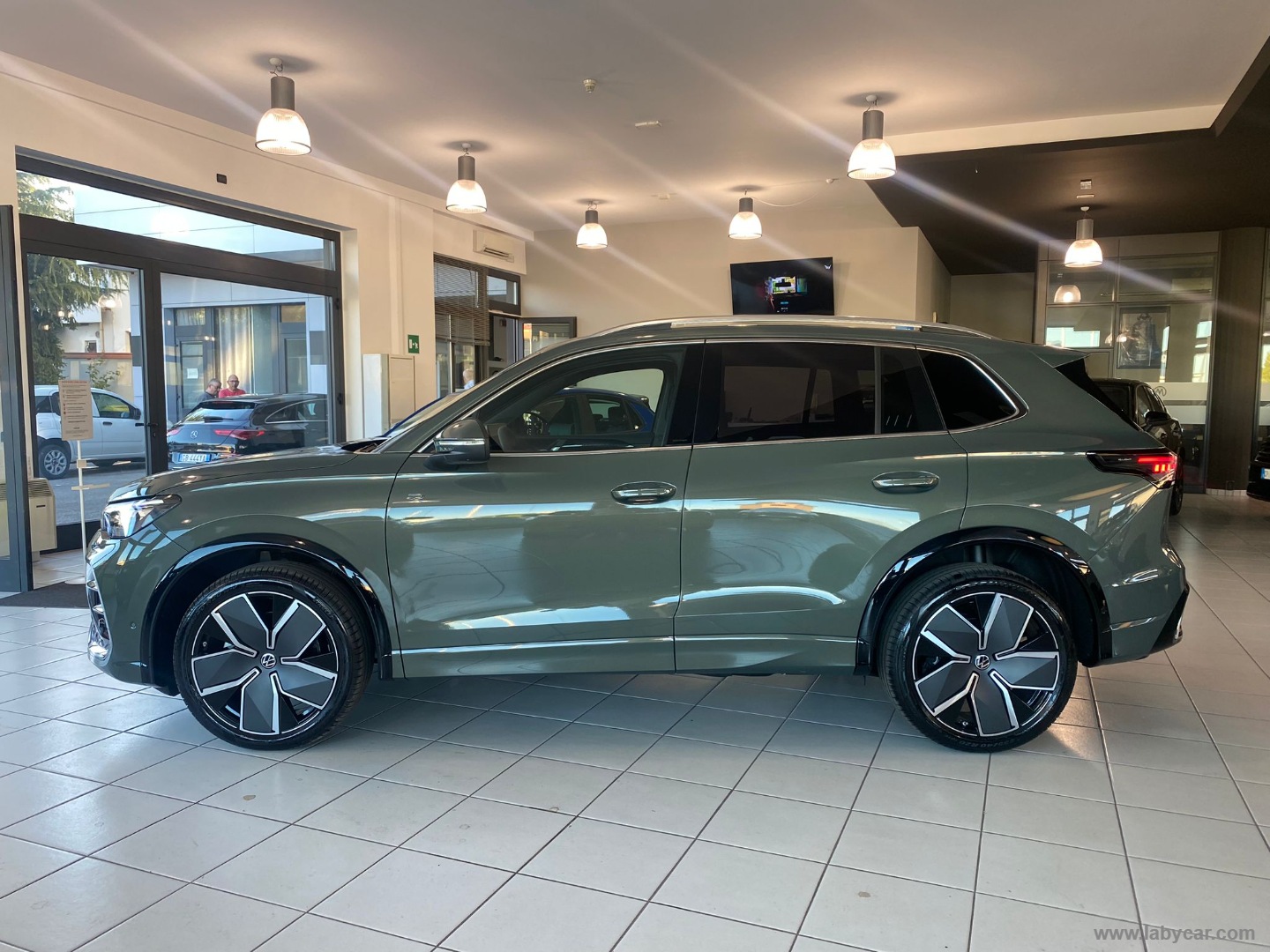 Volkswagen Tiguan 2.0 TDI 193CV DSG 4MOT.R-Line Pl. - Immagine 8