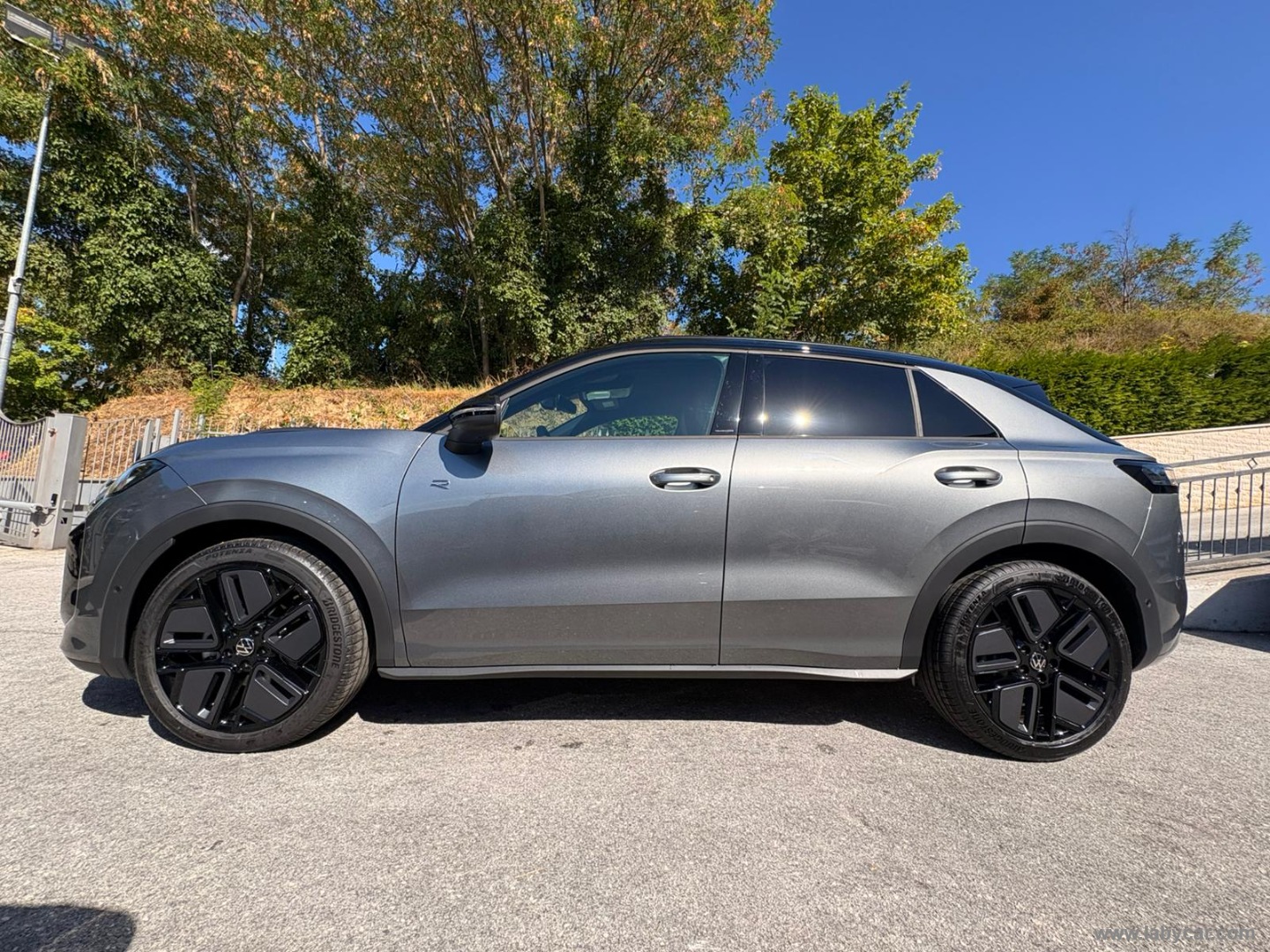Volkswagen T-Roc 1.5 eTSI ACT 150 CV DSG R-Line - Immagine 8
