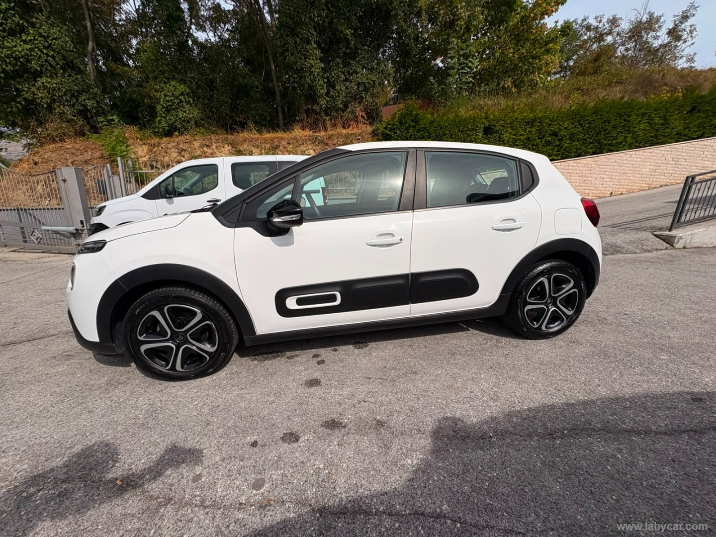 Citroën C3 BlueHDi 100 S&S Feel - Immagine 8
