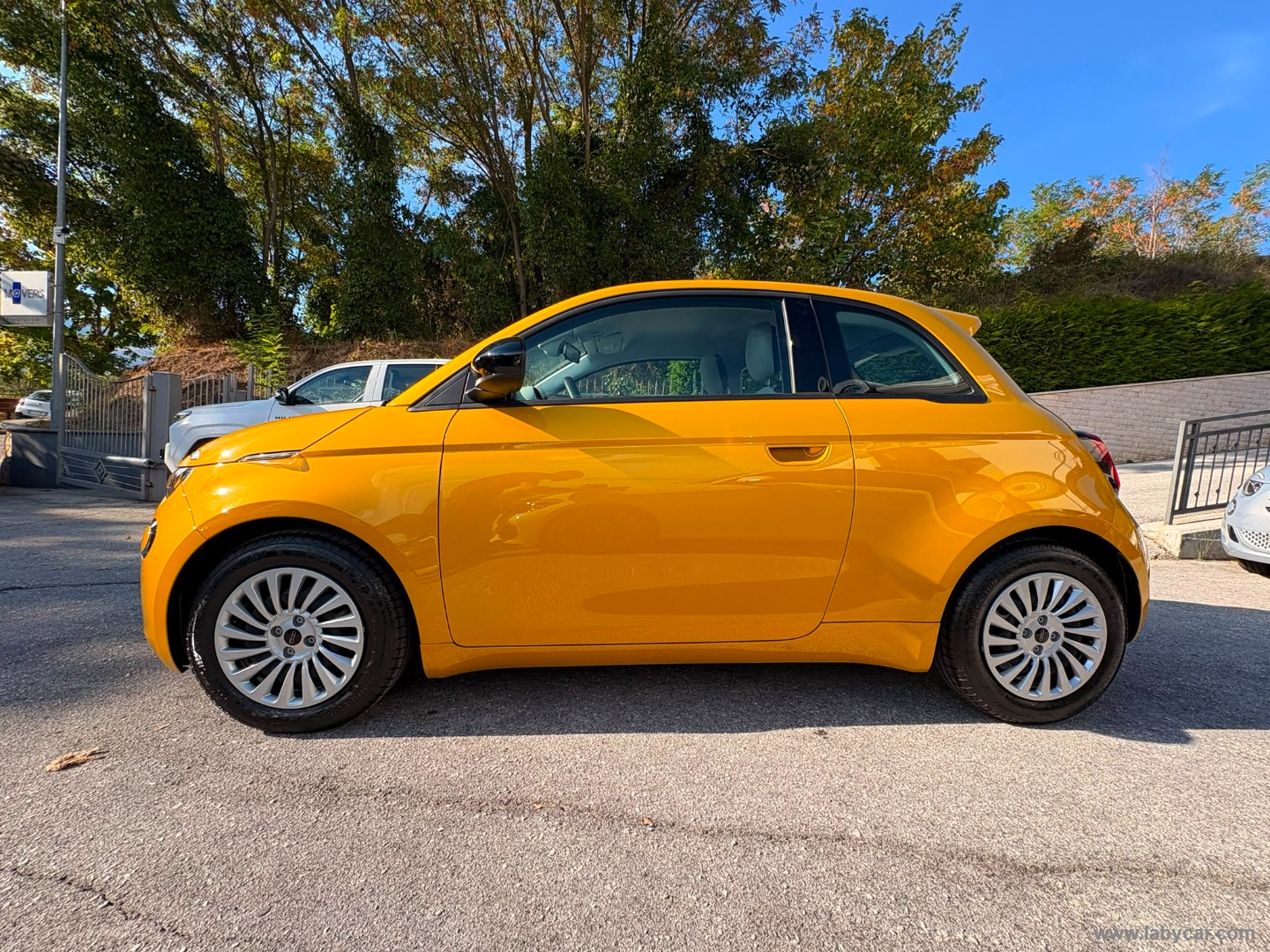 Fiat 500 Berlina Hybrid Pop - Immagine 8