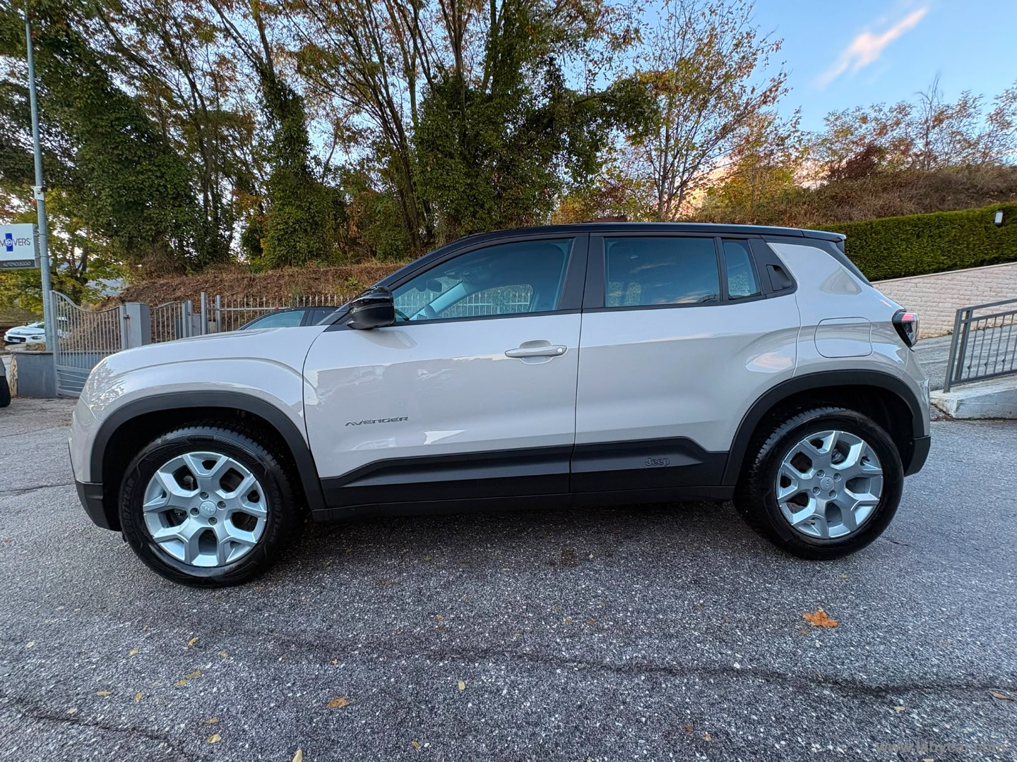 Jeep Avenger 1.2 Turbo Altitude - Immagine 8