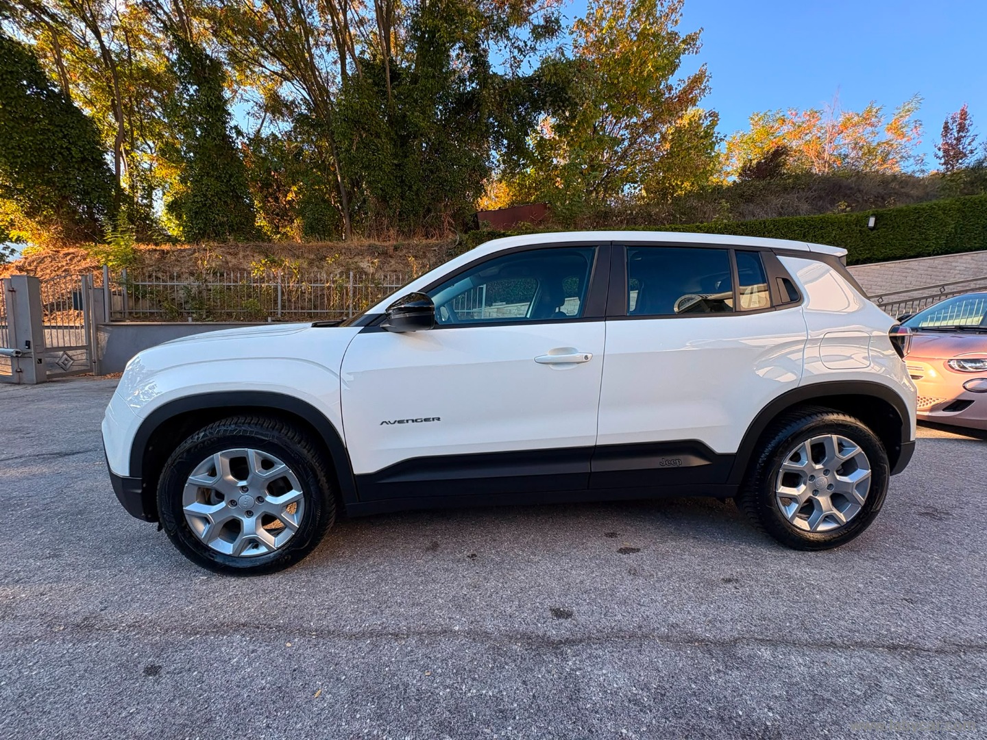 Jeep Avenger 1.2 Turbo Altitude - Immagine 8