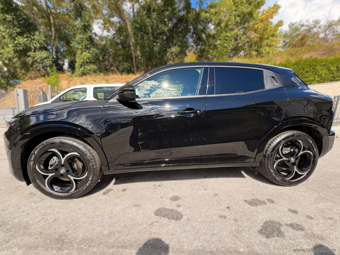 Alfa Romeo Junior 1.2 145 CV Hybrid eDCT6 Ti - Immagine 8