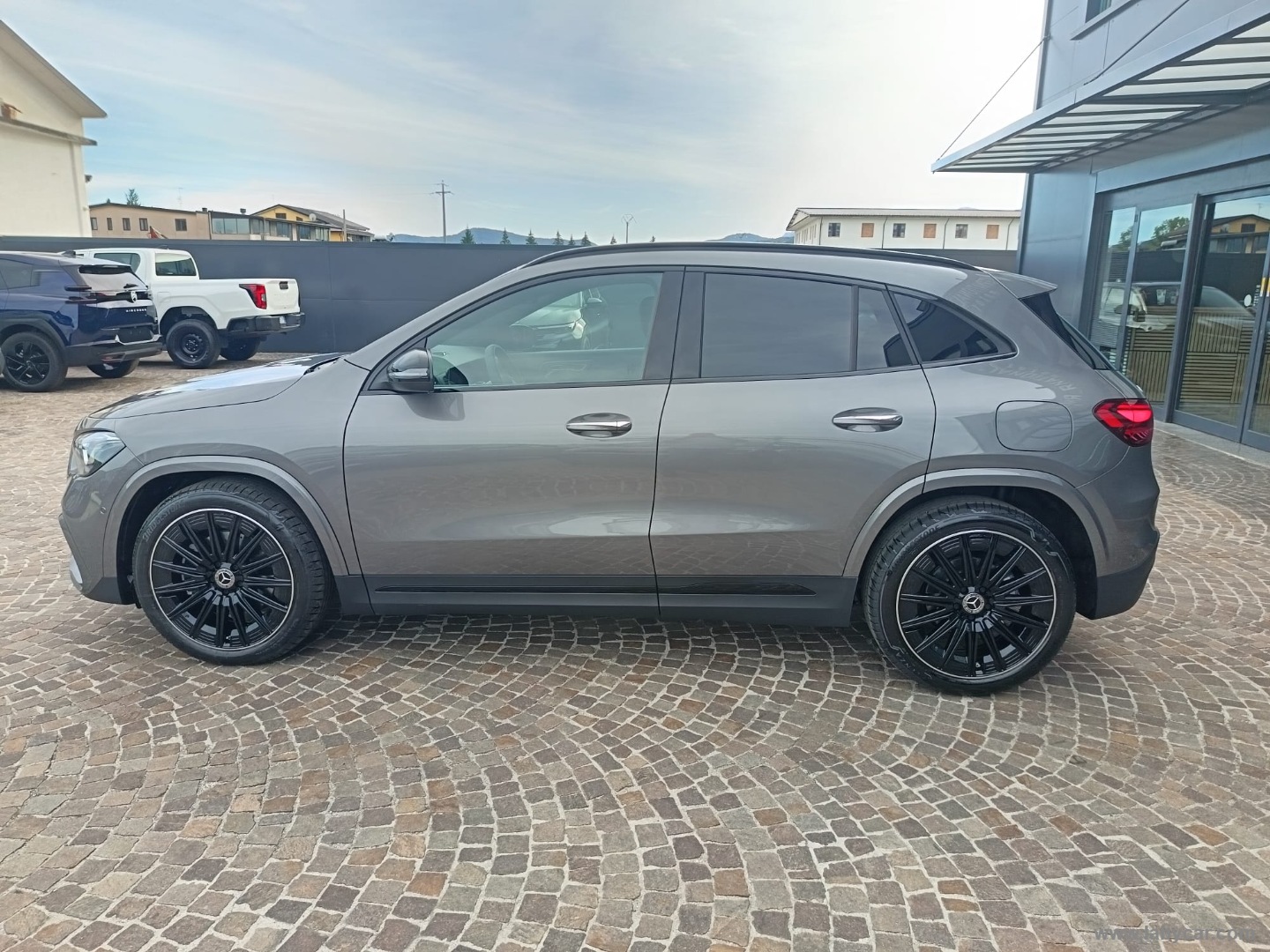 Mercedes-Benz Classe GLA GLA 200 d Automatic AMG Line Extra - Immagine 8