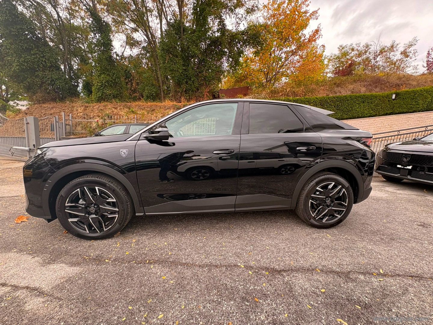 Peugeot 3008 Hybrid 145 e-DCS6 GT - Immagine 8