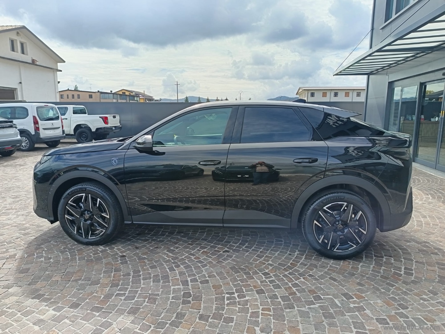 Peugeot 3008 Hybrid 145 e-DCS6 GT - Immagine 8