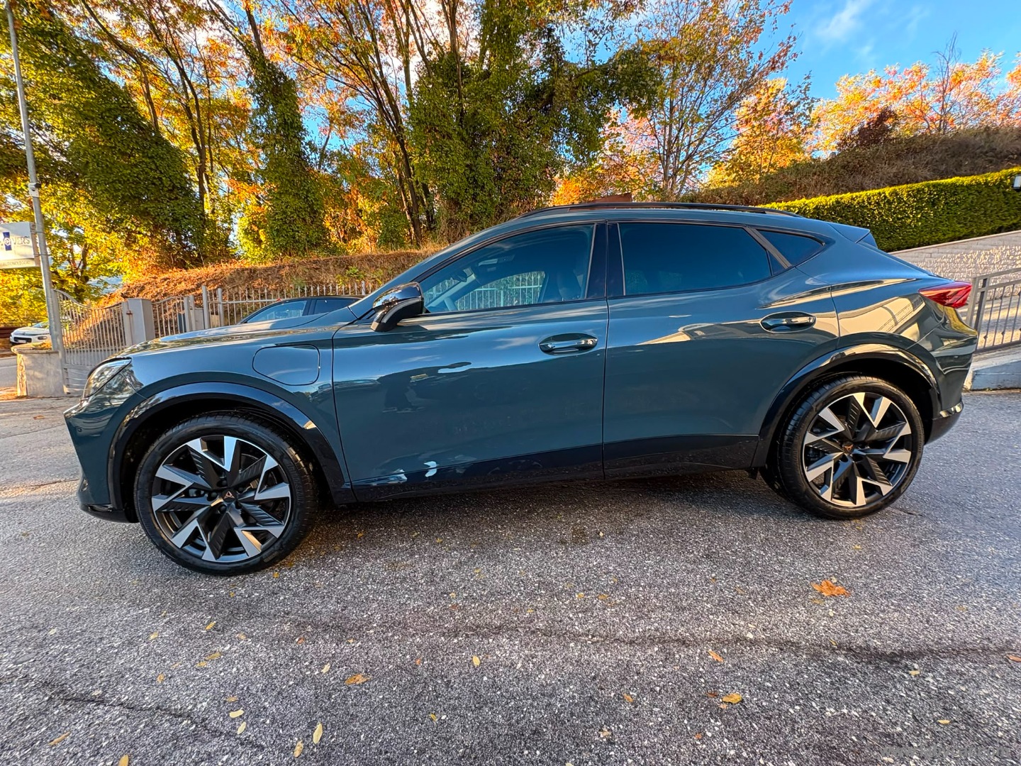 CUPRA Formentor 1.5 e-Hybrid DSG - Immagine 8