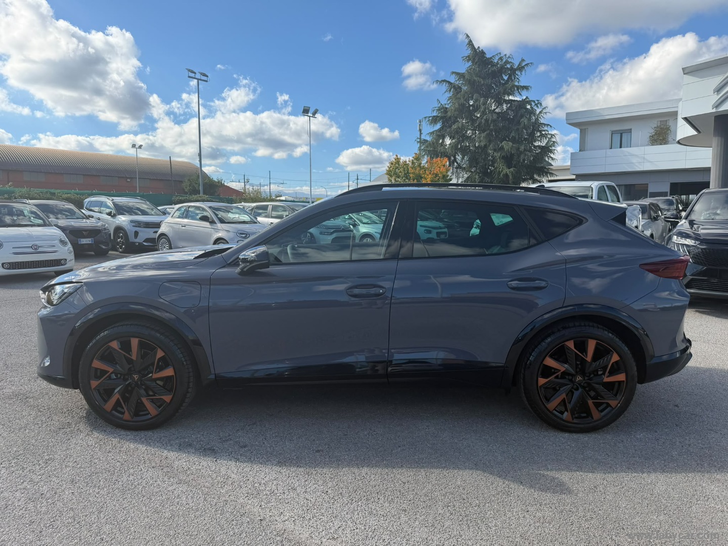 CUPRA Formentor 1.5 e-Hybrid DSG - Immagine 8