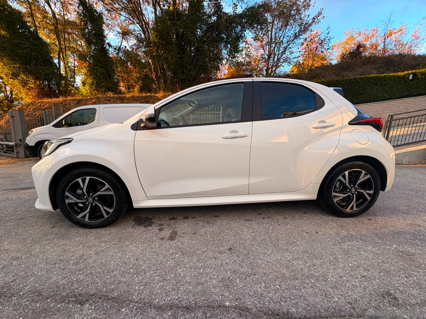 Toyota Yaris 1.5 Hybrid 5p. Trend - Immagine 8