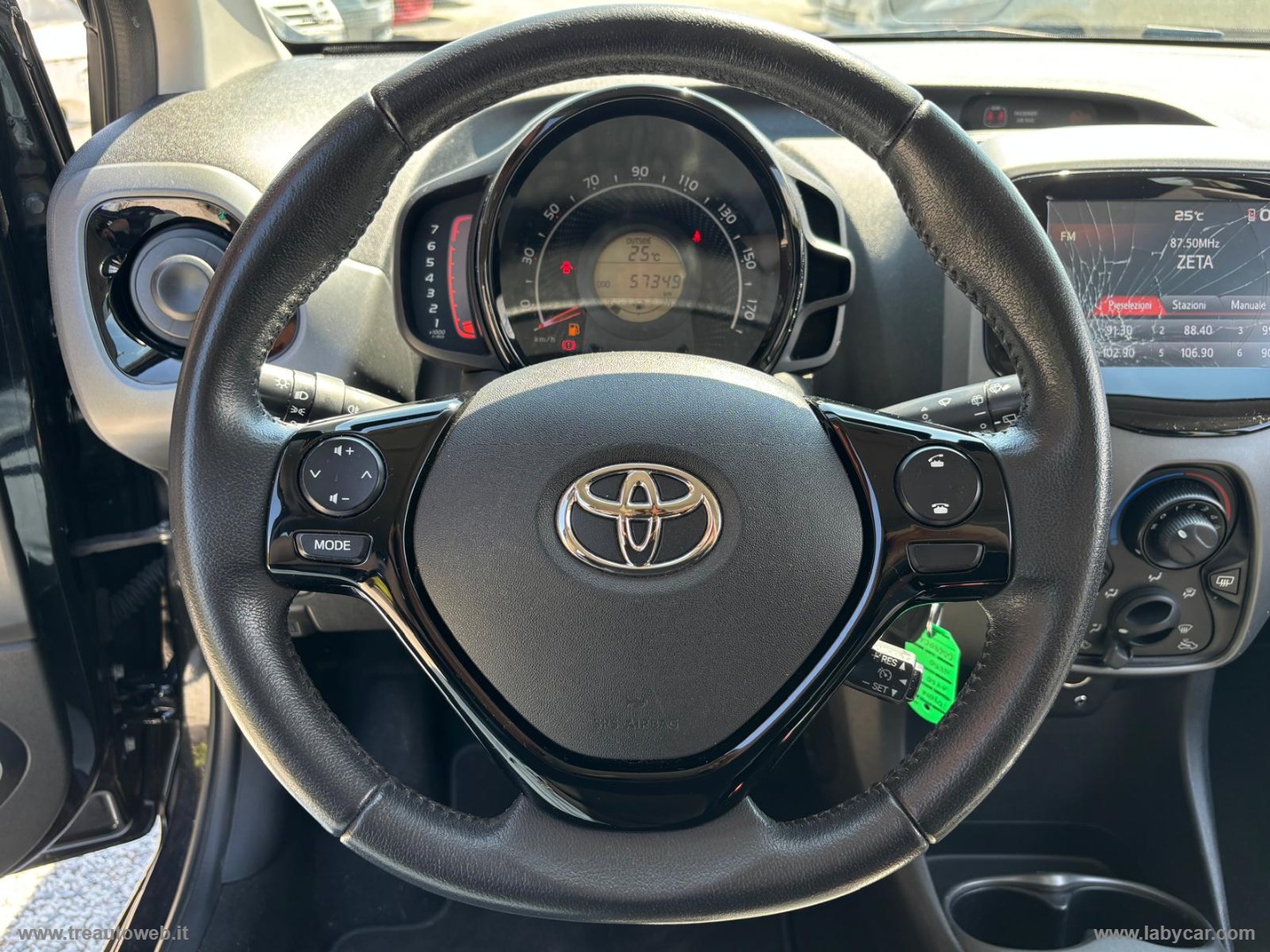 Aygo Connect 1.0 VVT-i 72 CV 5p. x-cool - immagine 8