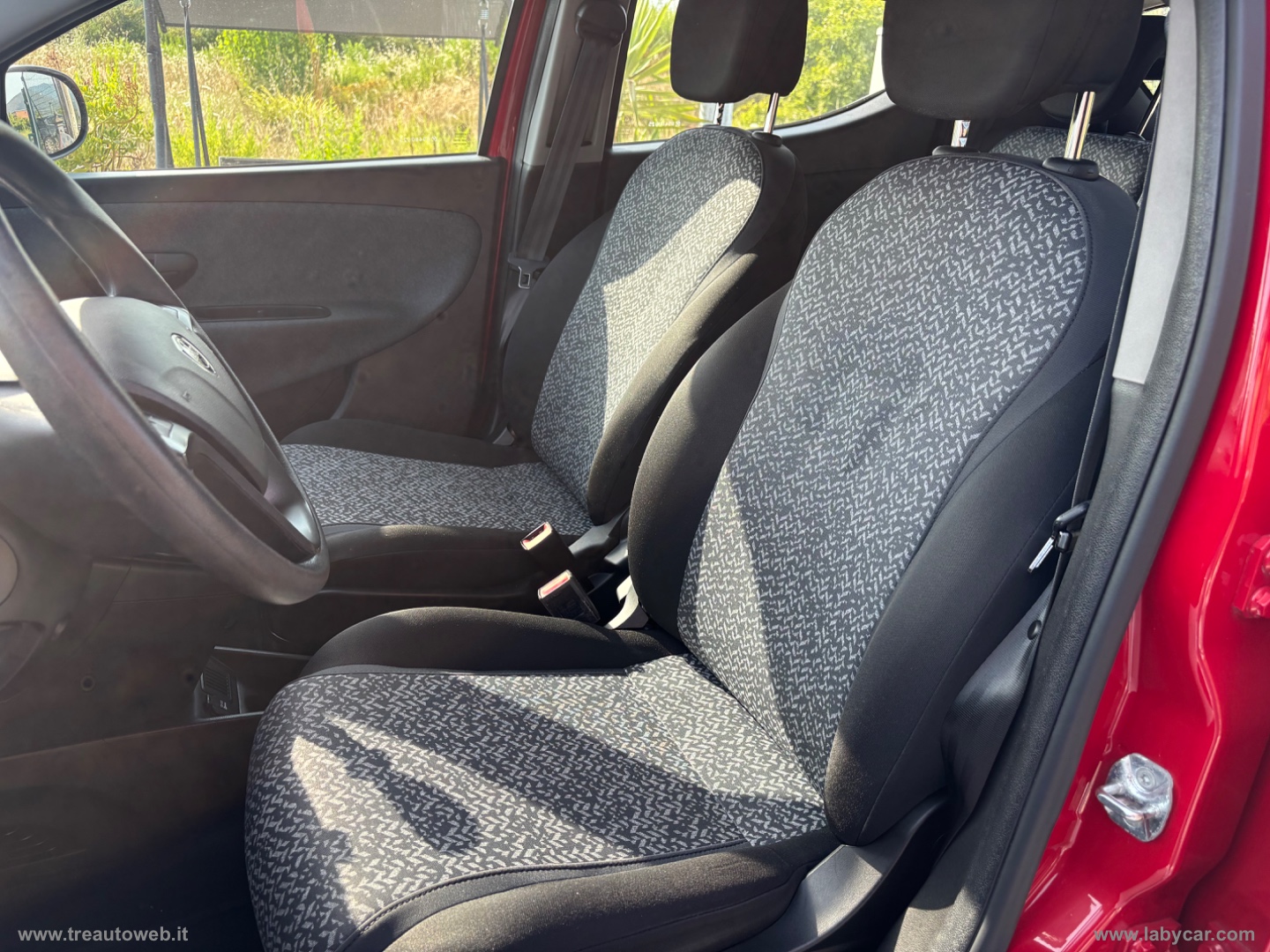 Ypsilon 1.2 69 CV 5p. S&S Elefantino Blu - immagine 8