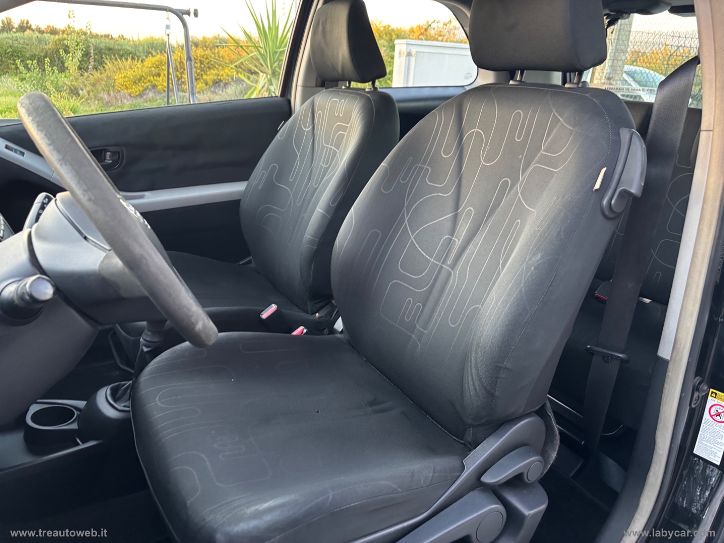 Yaris 1.0 3p. - immagine 8