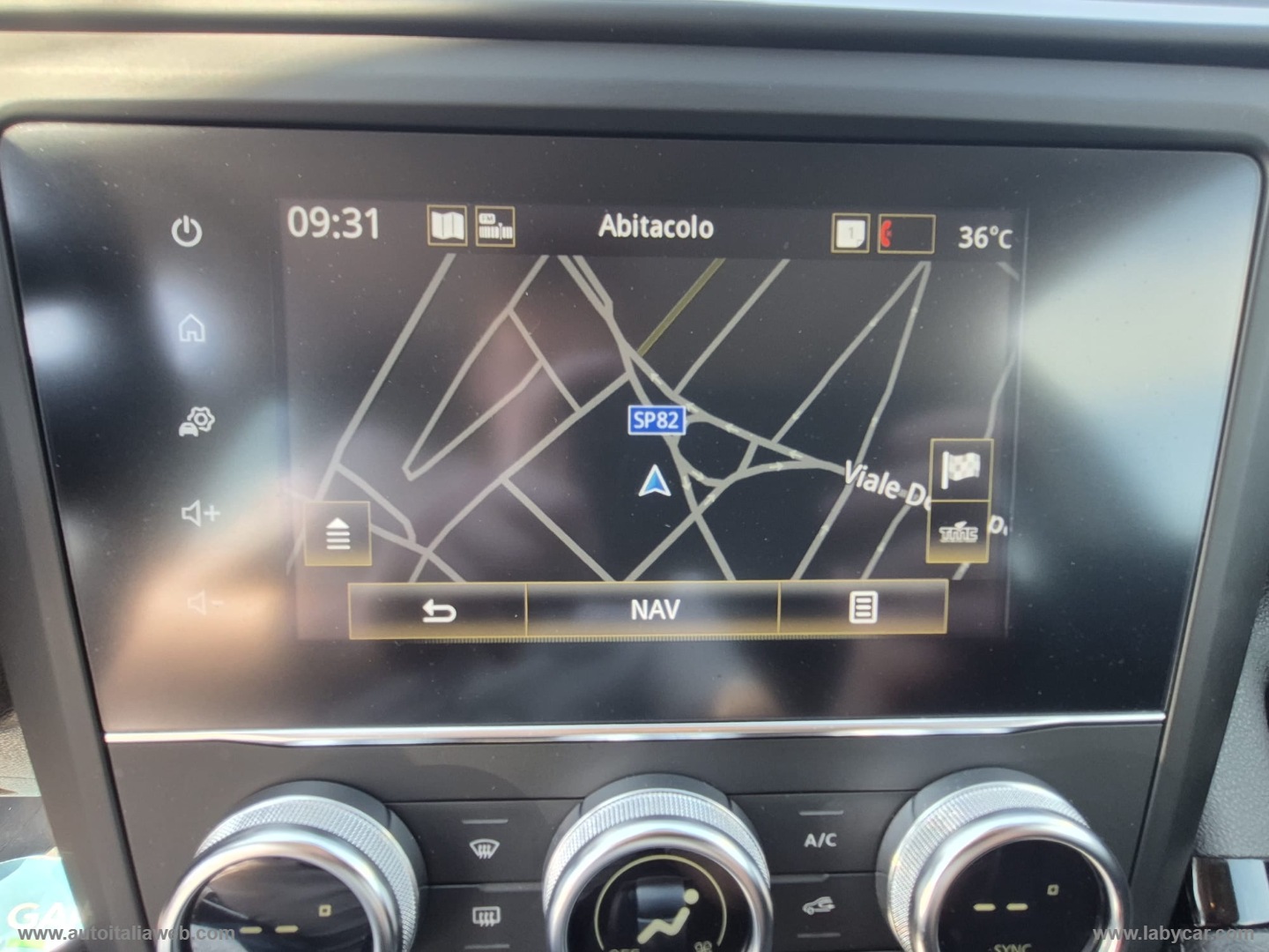 Kadjar Blue dCi 8V 115 CV Sport Edition2 - immagine 8