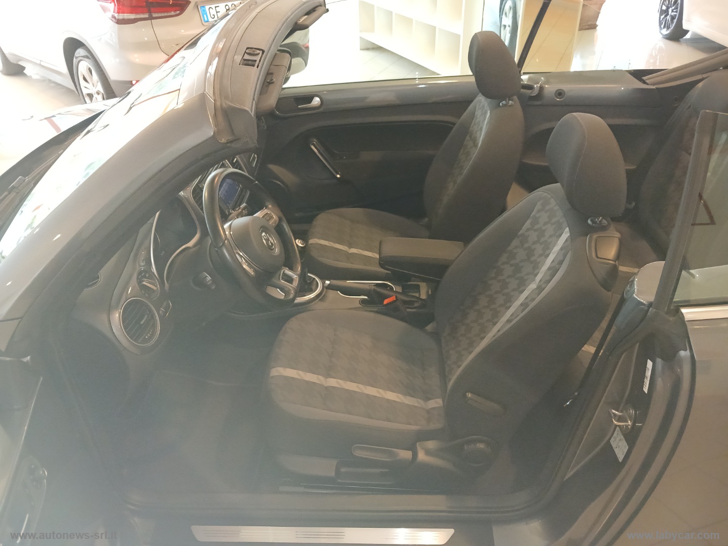 Maggiolino Cabrio 1.2 TSI Design BMT PARI AL NUOVO - immagine 8
