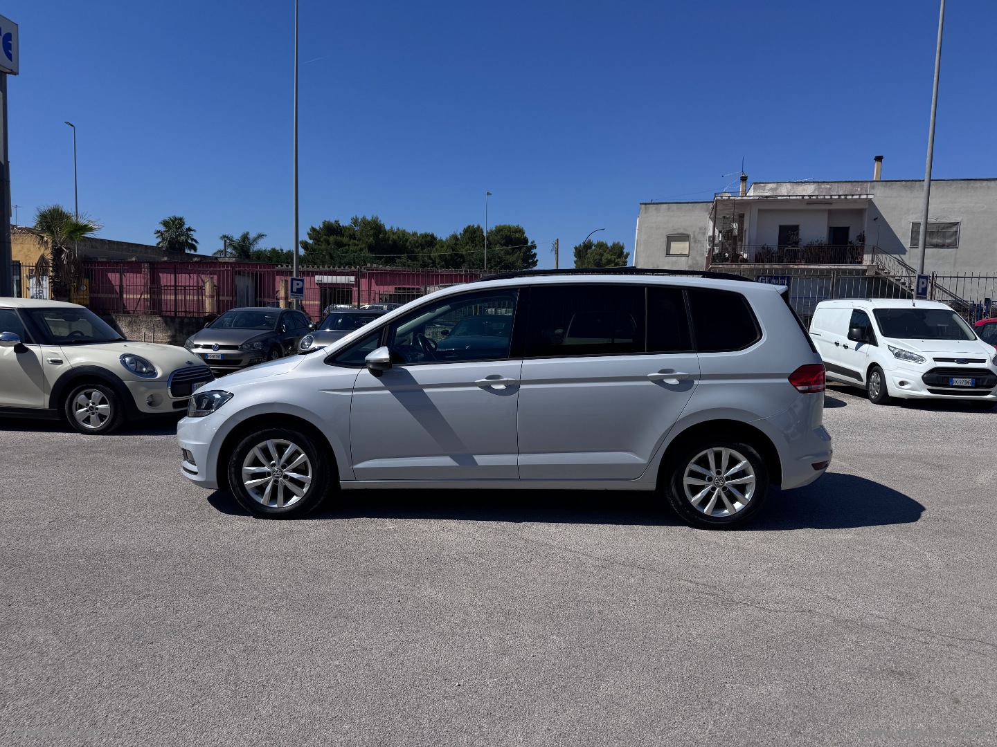 Touran 1.6 TDI 115 CV DSG Executive BMT - immagine 8