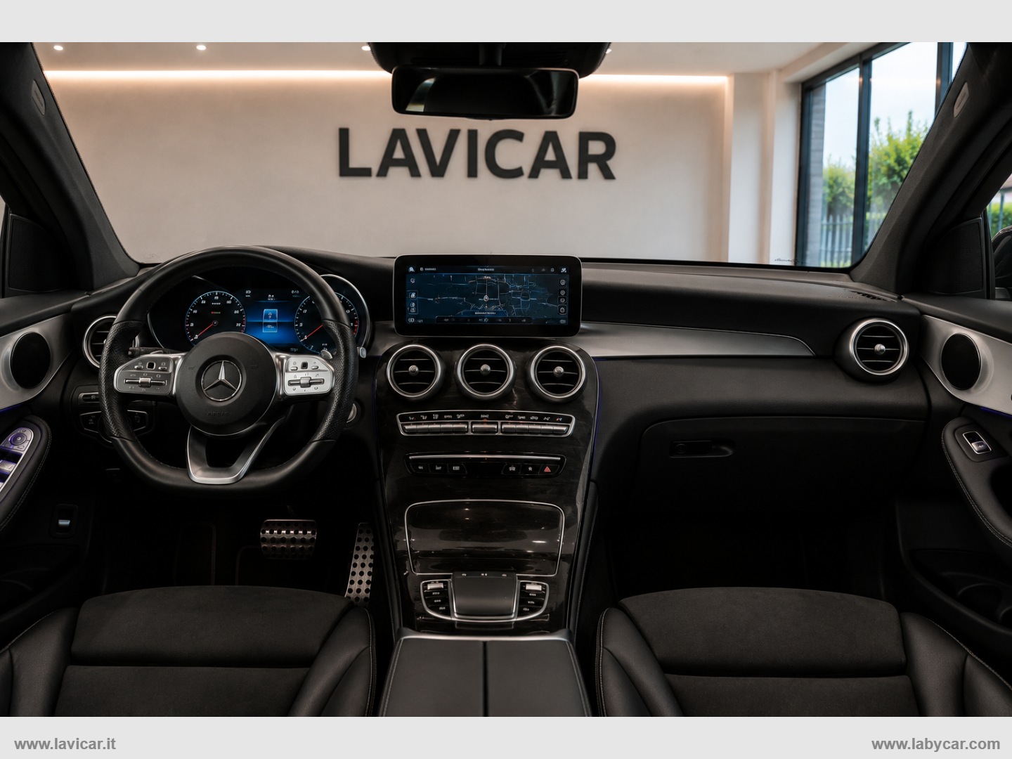 GLC 220 d 4Matic Coupé Premium Plus AMG - immagine 8