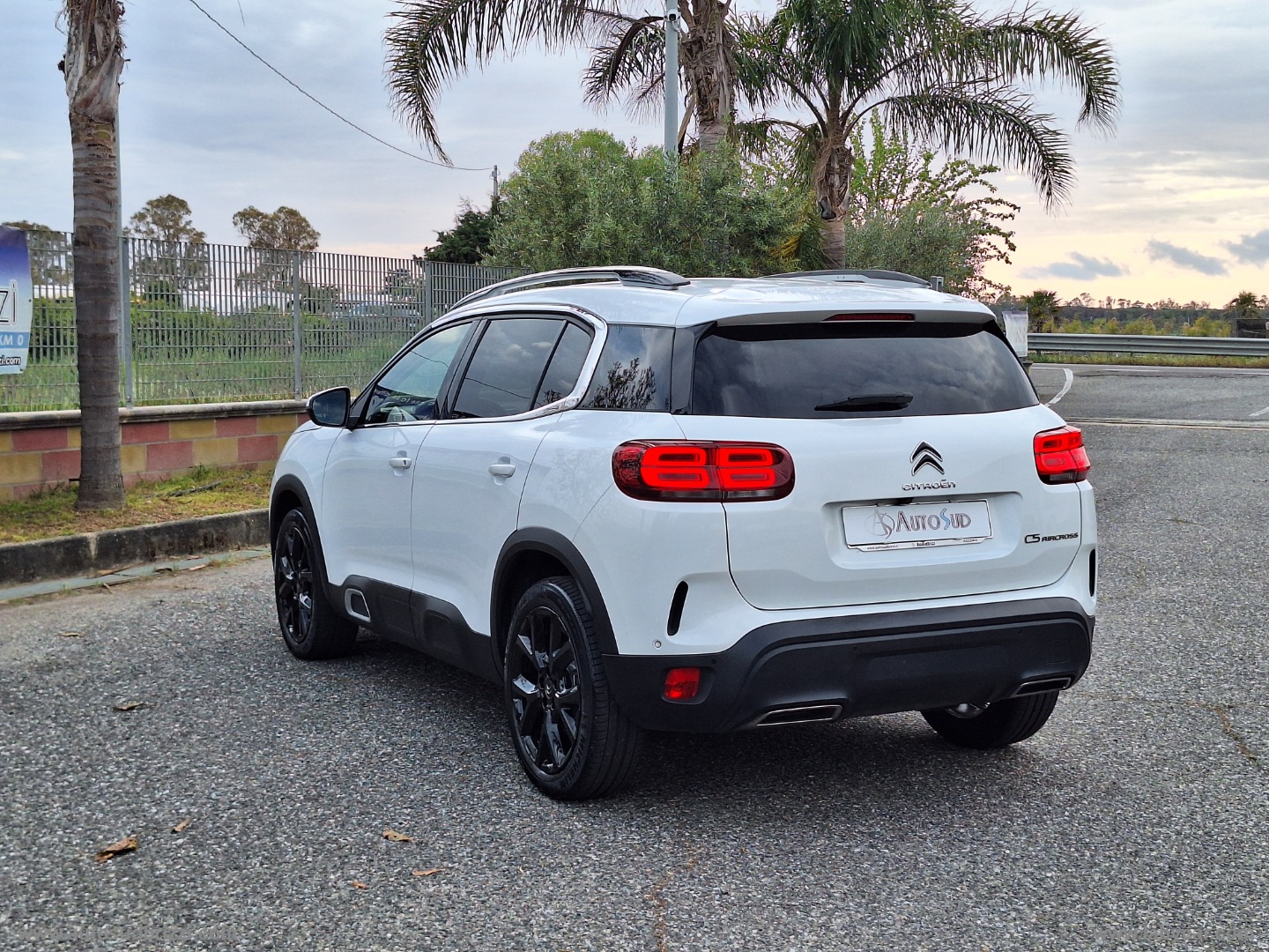 C5 Aircross BlueHDi 130 S&S EAT8 Shine - immagine 8