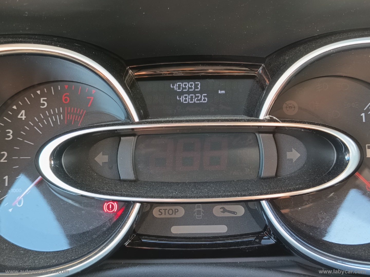 Clio TCe 12V 90 CV S&S 5p. Energy Duel - immagine 8