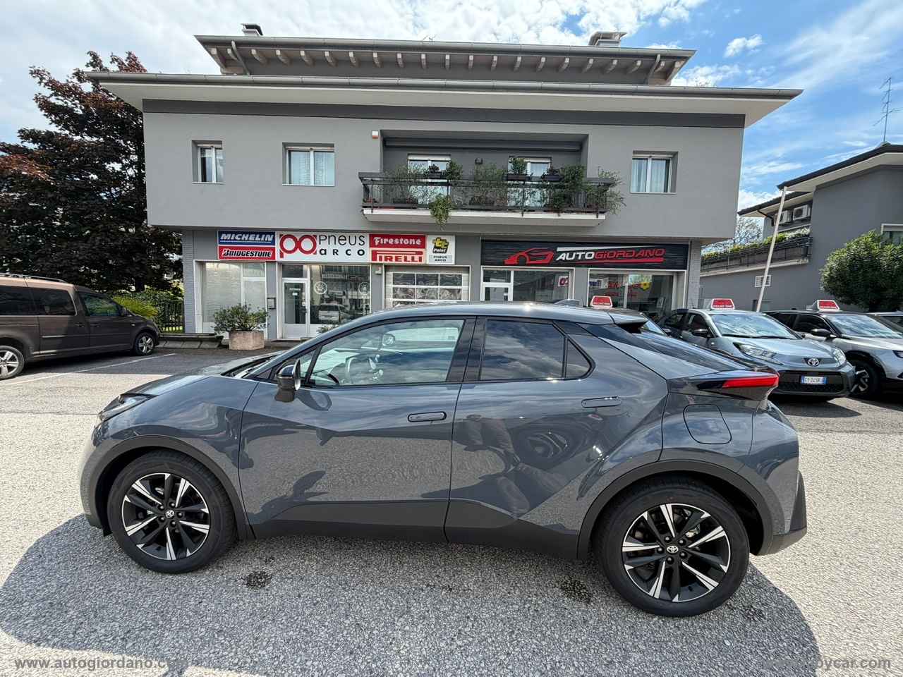 C-HR 1.8 HV Trend - immagine 8