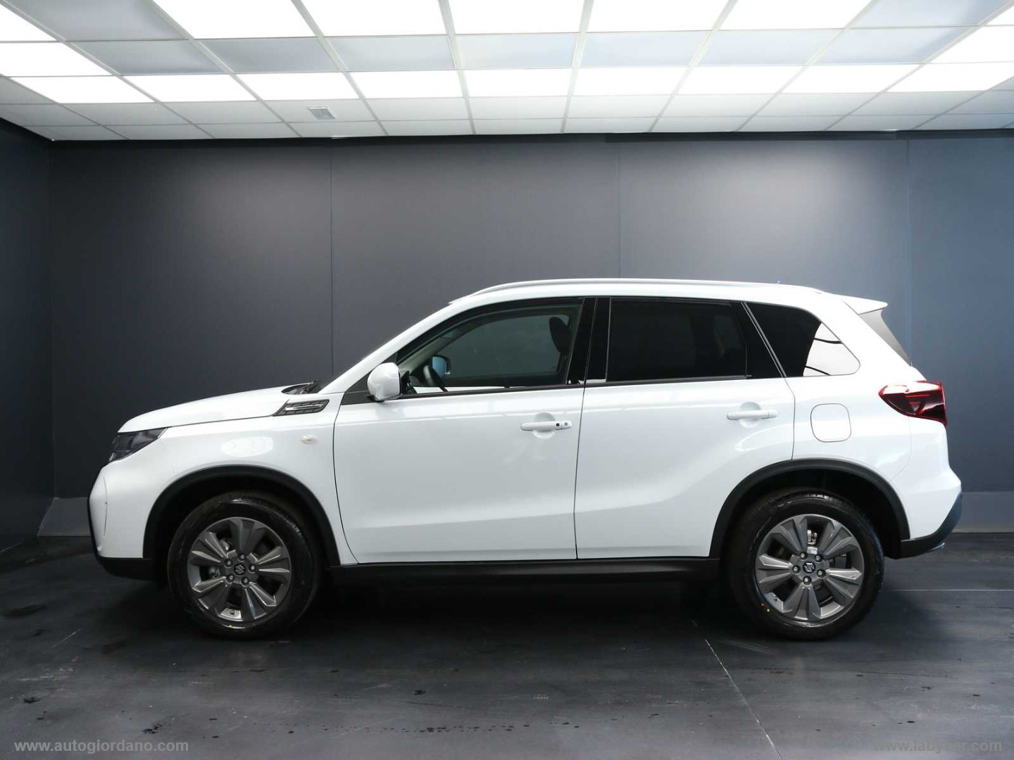 Vitara 1.4 Hybrid 4WD AllGrip Cool+ - immagine 8