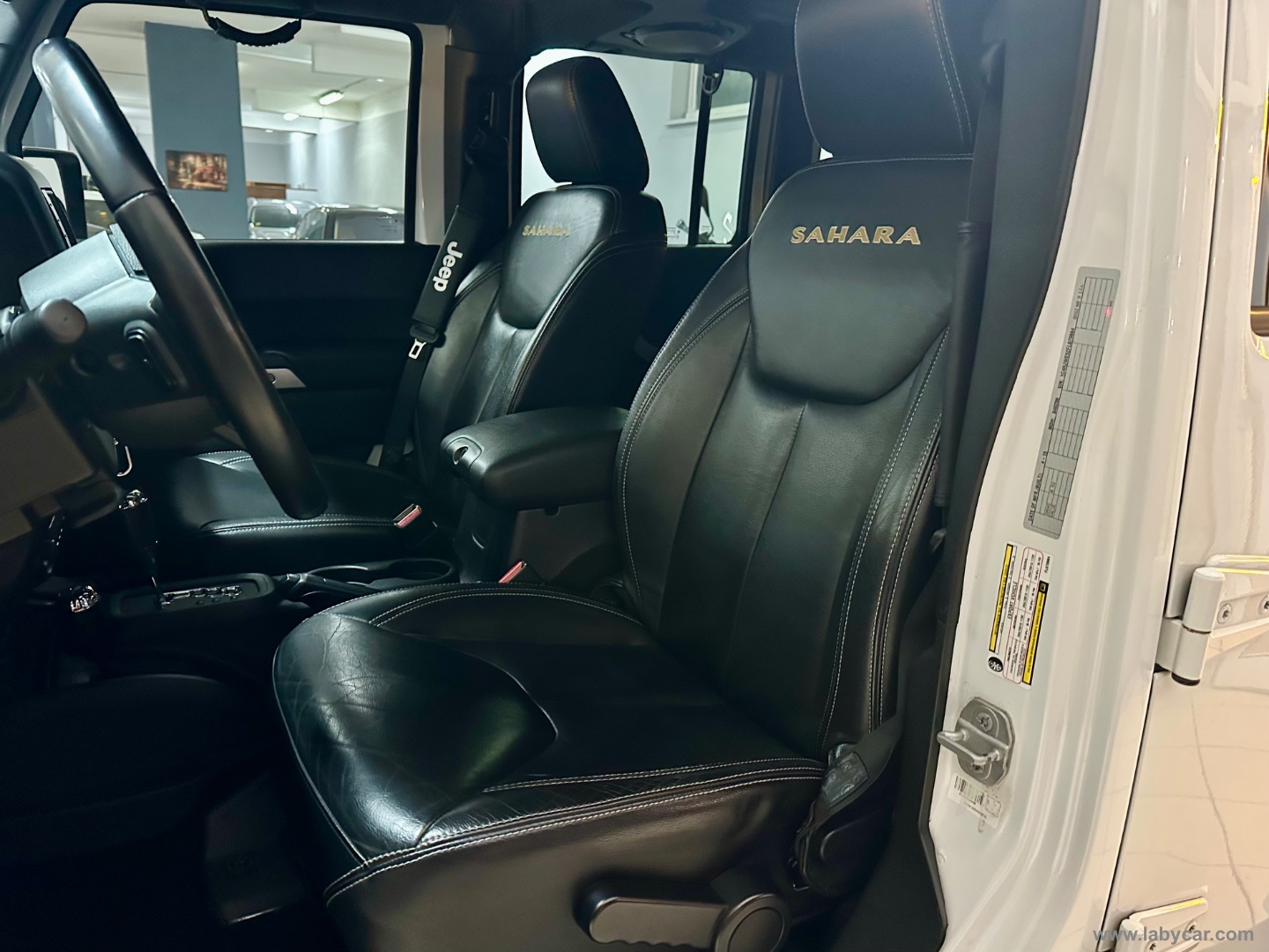 Wrangler Unlimited 2.8 CRD Sahara A. - immagine 8