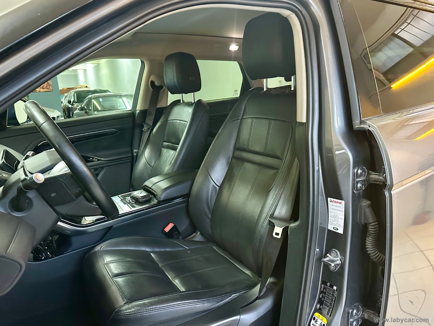 RR Evoque 2.0D L.Flw 150 AWD Auto S - immagine 8