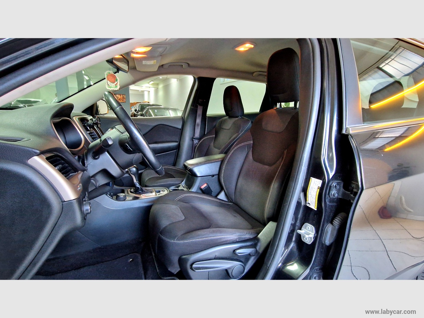 Cherokee 2.0 Mjt II 170 CV 4WD AD.I Long - immagine 8