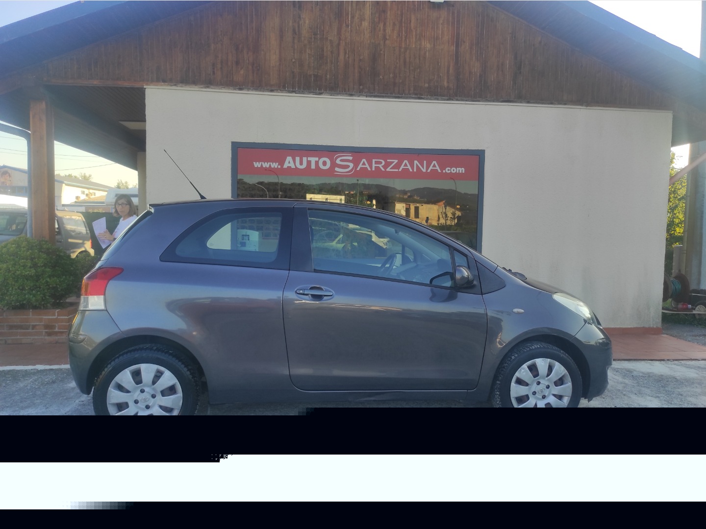 Yaris 1.0 3p. Luxury pack - immagine 8